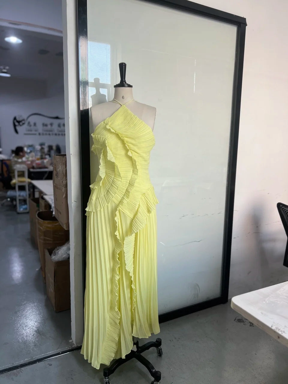 Elegant Purple Halter A-Line Evening Gown – Tiered Ruffle Backless Prom Dress in Chiffon