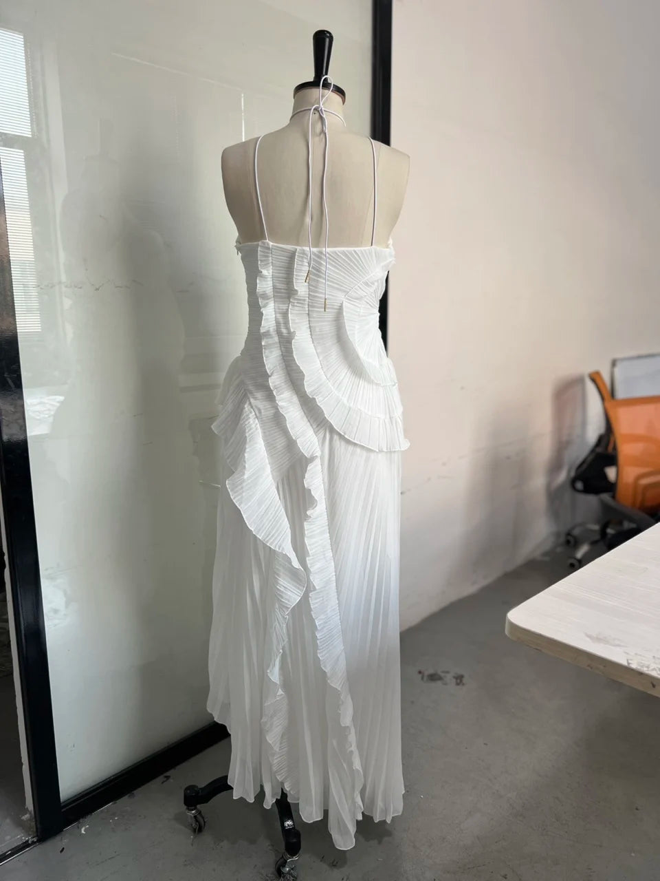 Elegant Purple Halter A-Line Evening Gown – Tiered Ruffle Backless Prom Dress in Chiffon