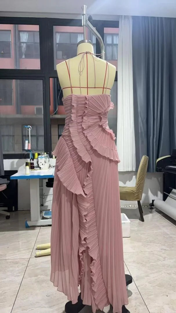 Elegant Purple Halter A-Line Evening Gown – Tiered Ruffle Backless Prom Dress in Chiffon